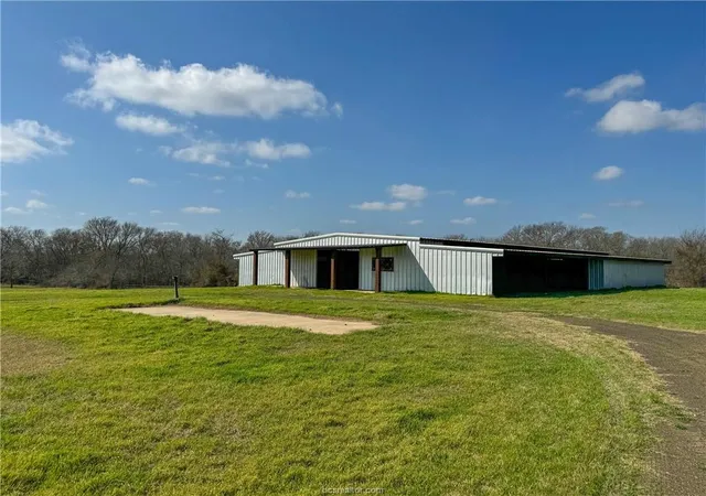 Homes for sale in Franklin, TX | Tbd Hudson Farms Road - Tract 5 (+/-118 Acres), Franklin, TX 77859 | MLS# 2625396