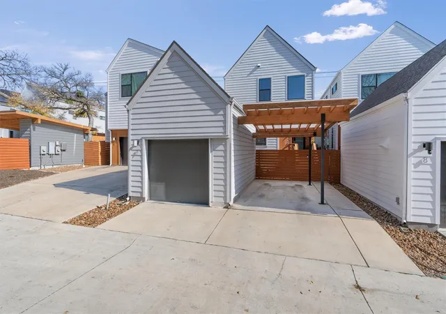 4th image of 4020 Airport Blvd #7, Austin, TX 78722 | MLS# 8585100