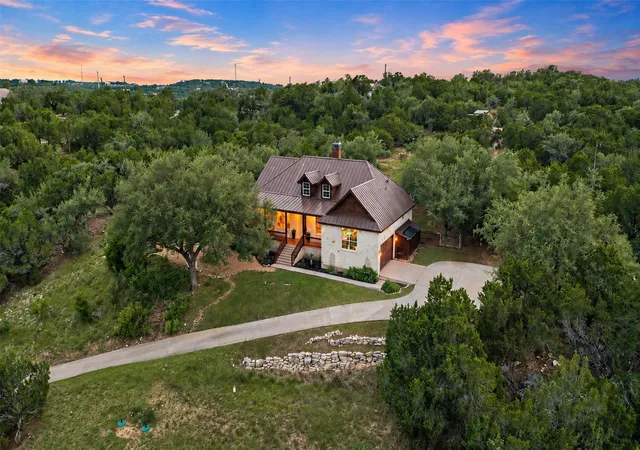 Single family home for sale at 1906 Bee Crk Rd, Spicewood, TX 78669 | MLS# 6923578