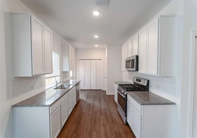Photo 1 of Single family home for sale at 380 Kenai Dr, Kyle, TX 78640 | MLS# 8336088 | Listing updated on 2026-09-23
