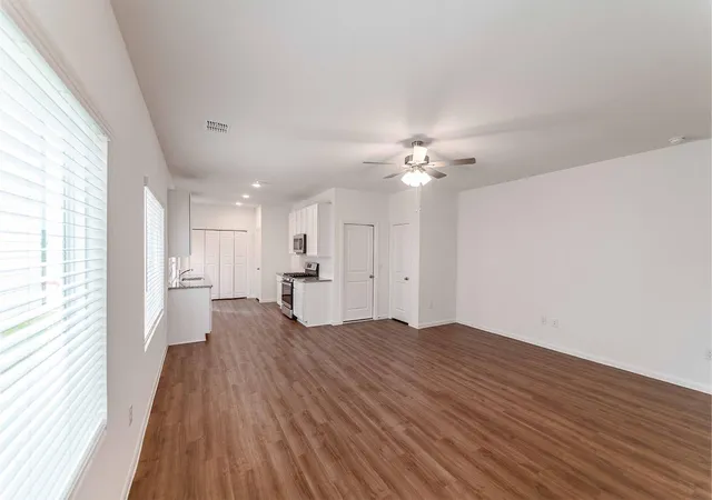 Photo 4 of Single family home for sale at 380 Kenai Dr, Kyle, TX 78640 | MLS# 8336088 | Listing updated on 2026-09-23