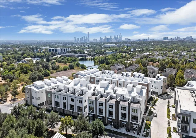 Photo 3 of Townhouse for sale at 2805 Mccurdy St #6, Austin, TX 78723 | MLS# 8945451 | Listing updated on 2026-10-25