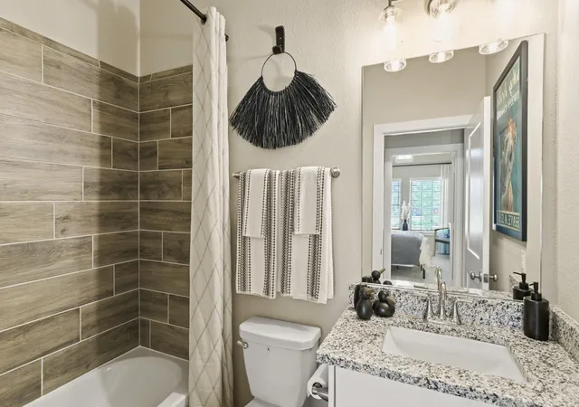 Photo 4 of Sale Pending at 425 Blue Vervain Trl, Georgetown, TX 78633 | MLS# 9202850 | Listing updated on 2026-09-02