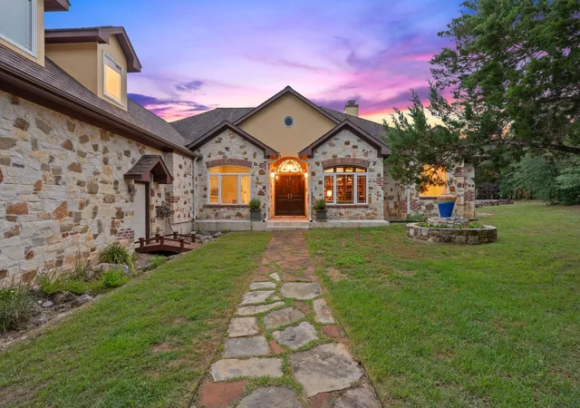 1st image of 8121 Bluff Trl, Austin, TX 78737 | MLS# 6932067