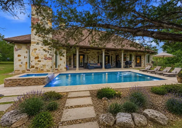 40th image of 8121 Bluff Trl, Austin, TX 78737 | MLS# 6932067
