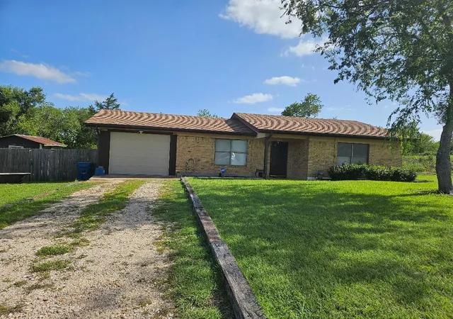 2nd image of 101 Brown St, Elgin, TX 78621 | MLS# 4671606
