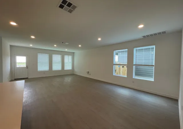 Photo 2 of Single family home for sale at 417 Sormonne Loop, Kyle, TX 78640 | MLS# 5878682 | Listing updated on 2026-09-21