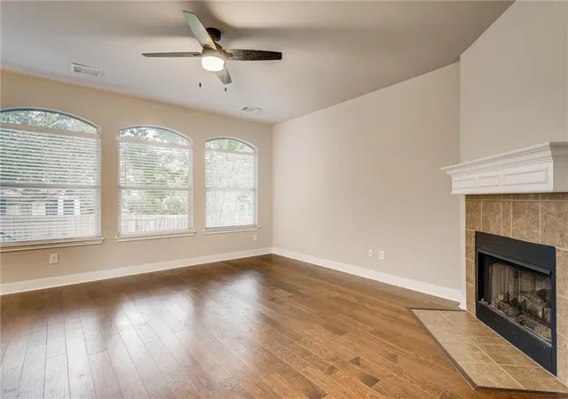 Photo 4 of Single family home for sale at 12605 Uvalde Crk Dr, Austin, TX 78732 | MLS# 2569859 | Listing updated on 2026-08-03