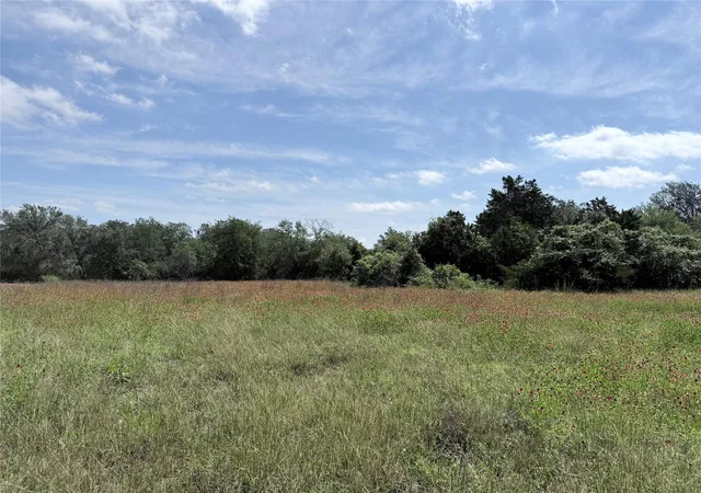 Photo 3 of House for sale at 1880 Fm 2571, Smithville, TX 78957 | MLS# 7149807 | Listing updated on 2026-06-22