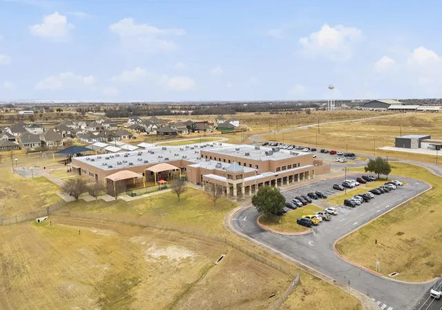 Homes for sale in Elgin, TX | 25529 Farmers Crop Ln, Elgin, TX 78621 | MLS# 2642238