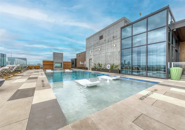 2nd image of 48 East Ave #2611, Austin, TX 78701 | MLS# 3055729