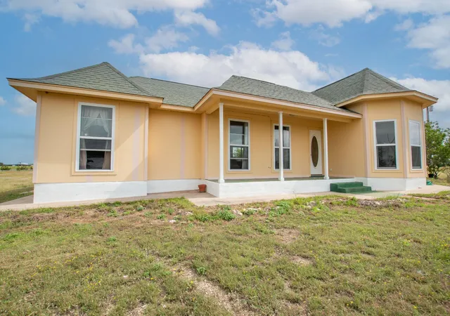 2nd image of 450 Cr 204, Burnet, TX 78611 | MLS# 5851976