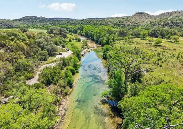 Photo 3 of Single family home for sale at 501 Oak Knob Dr, Wimberley, TX 78676 | MLS# 2714428 | Listing updated on 2026-08-01