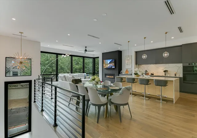 3rd image of 2004 Rue De St Tropez, Austin, TX 78746 | MLS# 3380054