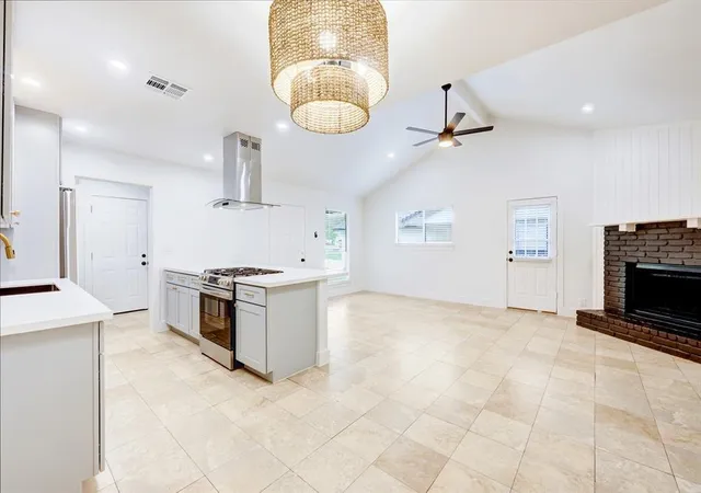 3rd image of 11417 Ptarmigan Dr, Austin, TX 78758 | MLS# 9941644
