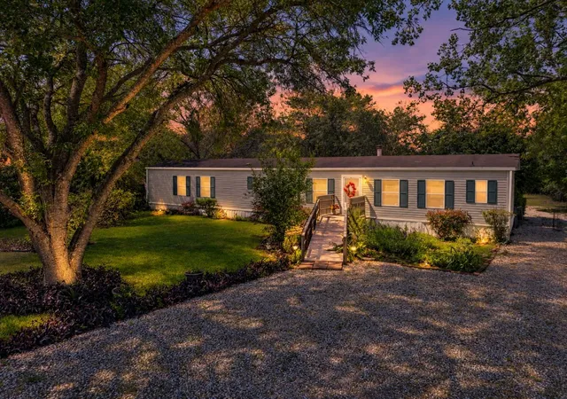 Photo 1 of Manufactured home for sale at 258 Quail Ridge Dr, Kyle, TX 78640 | MLS# 1821407 | Listing updated on 2026-09-13
