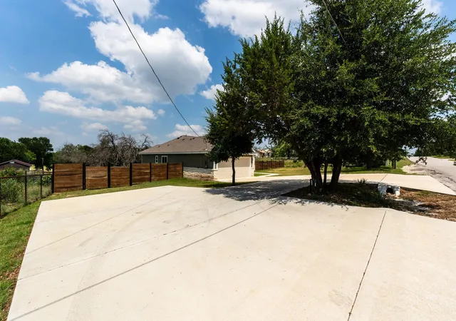 Homes for sale in Lampasas, TX | 1110 County Road 1045, Lampasas, TX 76550 | MLS# 2120978