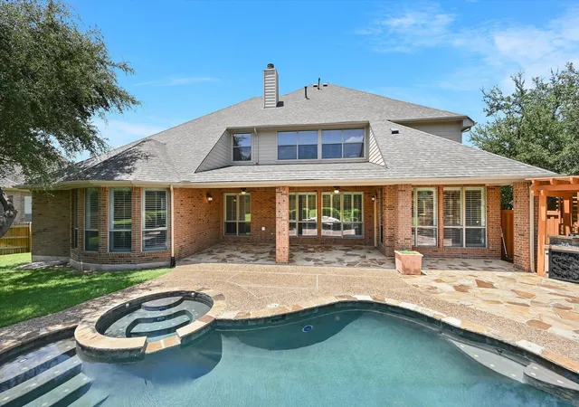 Photo 1 of Single family home for sale at 560 Aspen Dr, Austin, TX 78737 | MLS# 3765340 | Listing updated on 2026-09-03