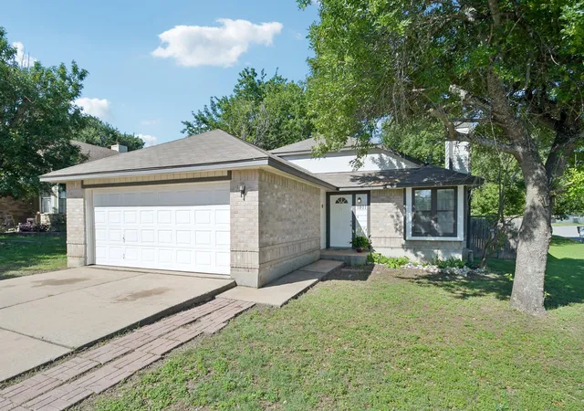 Homes for sale in Leander, TX | 1801 Twisted Oak Dr, Leander, TX 78641 | MLS# 7746274