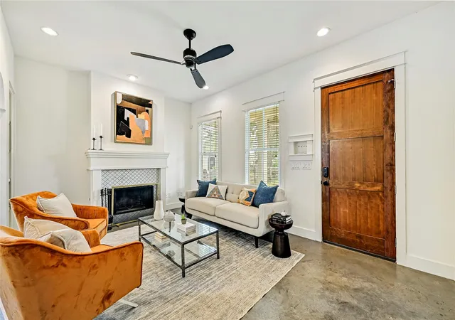 4th image of 2013 Peoples St, Austin, TX 78702 | MLS# 7627322