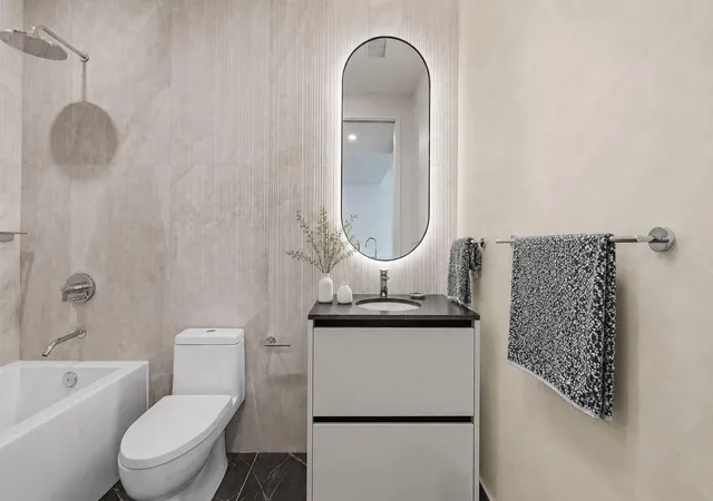 Photo 3 of Condo for sale at 610 Davis St #2110, Austin, TX 78701 | MLS# 8528775 | Listing updated on 2026-10-03