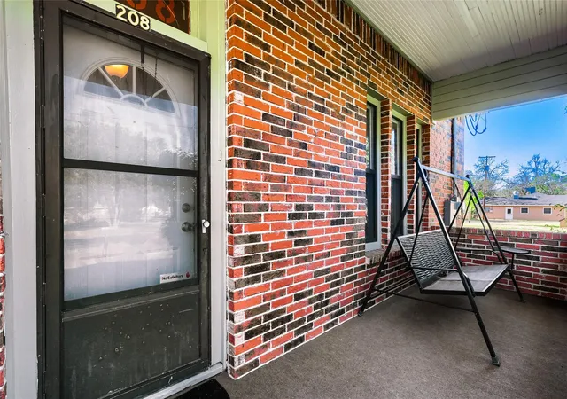 1st image of 208 N Avenue B, Elgin, TX 78621 | MLS# 2827878