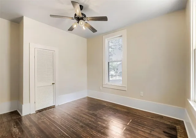 24th image of 208 N Avenue B, Elgin, TX 78621 | MLS# 2827878