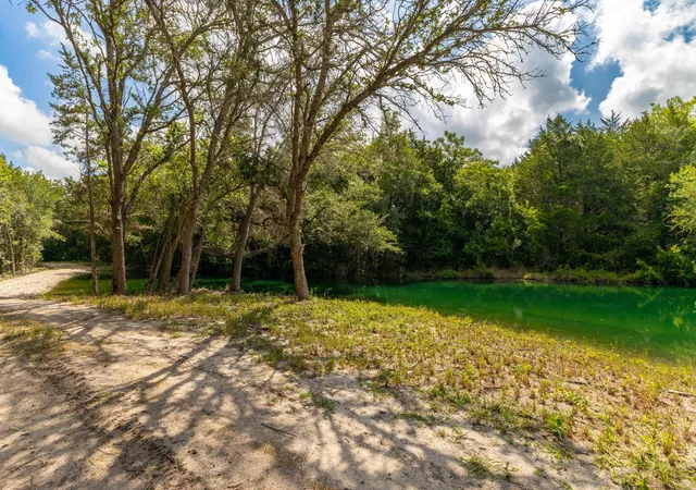 Homes for sale in Flatonia, TX | 2088 (tract #3) Baca Loop, Flatonia, TX 78941 | MLS# 1179051