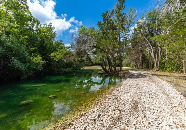 Homes for sale in Flatonia, TX | 2088 (tract #3) Baca Loop, Flatonia, TX 78941 | MLS# 1179051