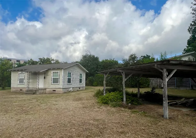 Photo 4 of Land for sale at 4904 Lynndale Dr, Austin, TX 78756 | MLS# 8614483 | Listing updated on 2026-08-09