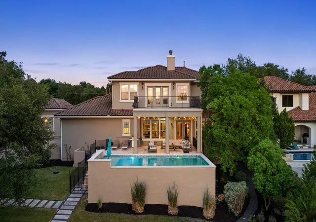Photo 2 of Single family home for sale at 701 Hurst Crk Rd, Lakeway, TX 78734 | MLS# 8770152 | Listing updated on 2026-09-30