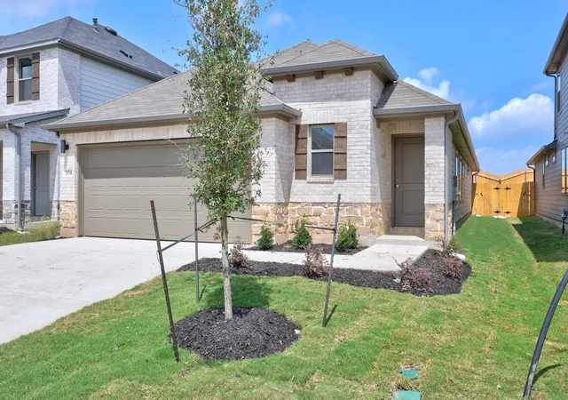 2nd image of 204 Hornet St, Elgin, TX 78621 | MLS# 6760544