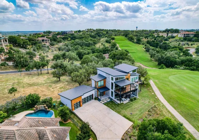 Homes for sale in Horseshoe Bay, TX | 207 Kites Ct, Horseshoe Bay, TX 78657 | MLS# 2496074