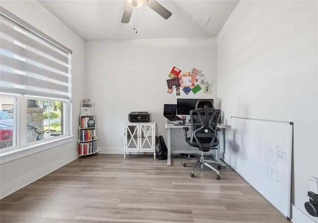 4th image of 105 Autumn Oak Wy E, Georgetown, TX 78628 | MLS# 1717612