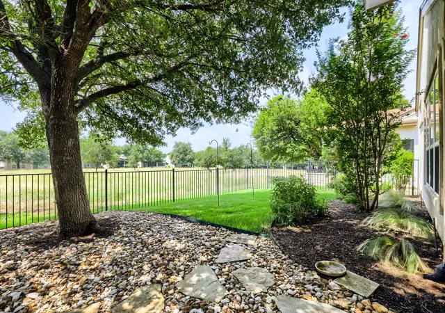 Homes for sale in Georgetown, TX | 310 Crockett Loop, Georgetown, TX 78633 | MLS# 3674092