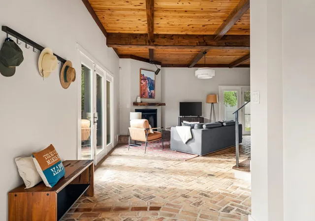 Photo 4 of Single family home for sale at 510 River Rapids Rd, Wimberley, TX 78676 | MLS# 7885873 | Listing updated on 2026-08-20