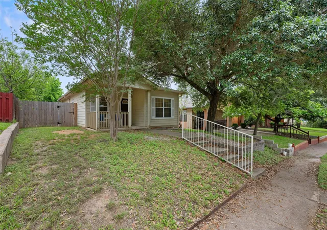 Photo 2 of Single family home for sale at 5613 Signal Pt, Austin, TX 78724 | MLS# 1015507 | Listing updated on 2026-09-05