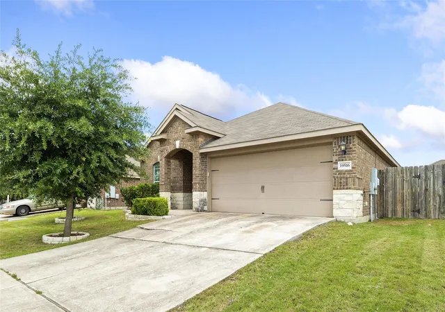 Homes for sale in Manor, TX | 19516 Per Lange Pass, Manor, TX 78653 | MLS# 7745938