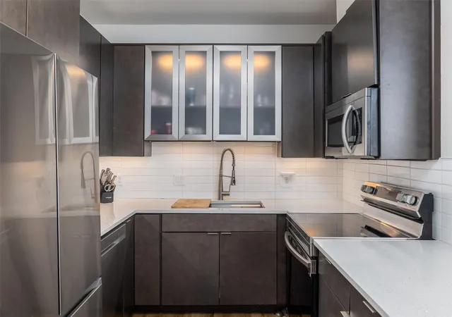 Photo 3 of Condo for sale at 2509 Pearl St #5, Austin, TX 78705 | MLS# 9118327 | Listing updated on 2026-10-05