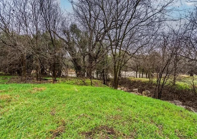 1st image of 5000 S 1st St, Austin, TX 78745 | MLS# 9930135