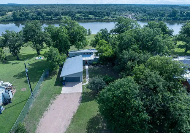 Homes for sale in Cottonwood Shores, TX | 3721 Lakeview Dr, Cottonwood Shores, TX 78657 | MLS# 6789040