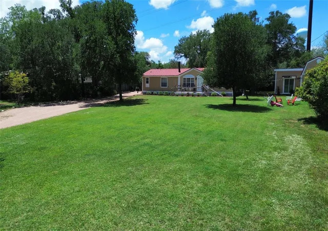 Photo 2 of Manufactured home for sale at 15711 La Hacienda Dr, Austin, TX 78734 | MLS# 8869274 | Listing updated on 2026-09-13