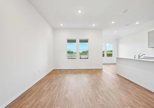 Photo 4 of Single family home for sale at 200 Salkeld Dr, Kyle, TX 78640 | MLS# 5360313 | Listing updated on 2026-10-06