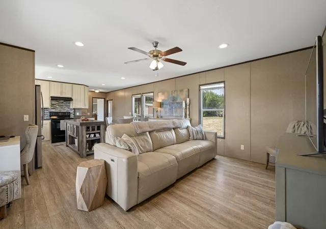 4th image of 17787 Fm 963, Bertram, TX 78605 | MLS# 9153554