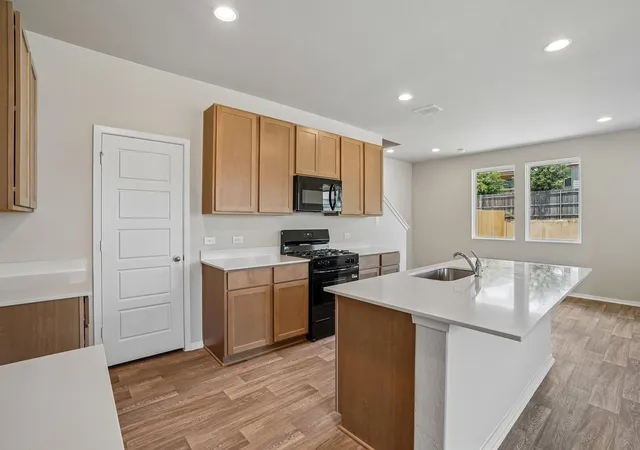 5th image of 15423 Bonnethead Rd, San Antonio, TX 78245 | MLS# 5659772