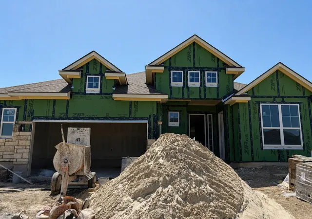 3rd image of 135 Kapok St, Buda, TX 78610 | MLS# 8544415