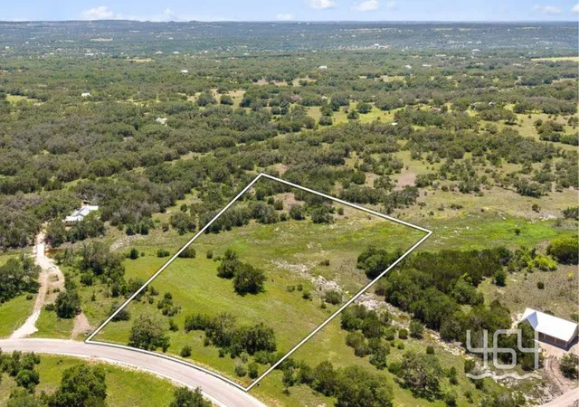 2nd image of 26 Coastal Loop Dr, Johnson City, TX 78636 | MLS# 1330598