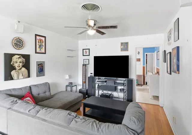 5th image of 8207 Lazy Ln, Austin, TX 78757 | MLS# 3112743