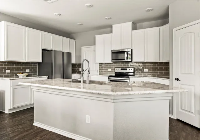 Photo 3 of Single family home for sale at 214 Saranac Dr, Elgin, TX 78621 | MLS# 7498405 | Listing updated on 2026-07-31