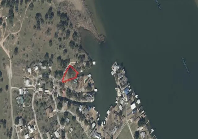 24th image of 102 Cove Ln, Sunrise Beach, TX 78643 | MLS# 2496280